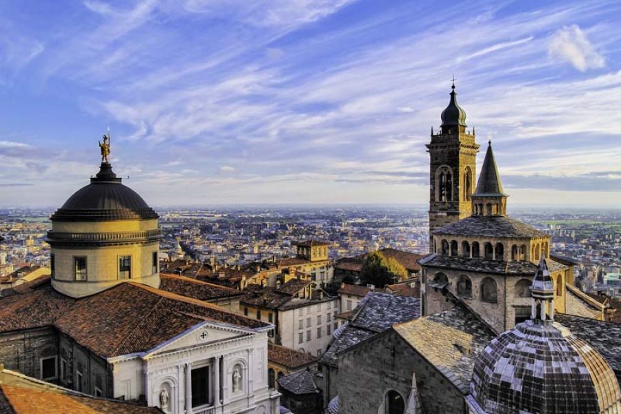 Bergamo a 360°: tour a piedi condiviso e degustazione di vini